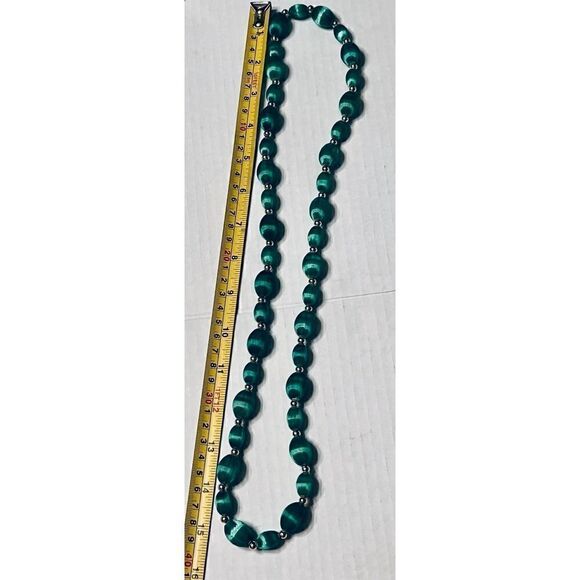 Satin Green Beaded Necklace 15” H Vintage 50’s - Picture 4 of 4